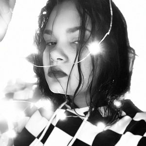 Meet your Posher, Marilyn